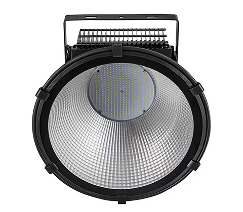 (QDLED-T028)200W-1000W塔吊燈高桿球場LED投光燈正面效果